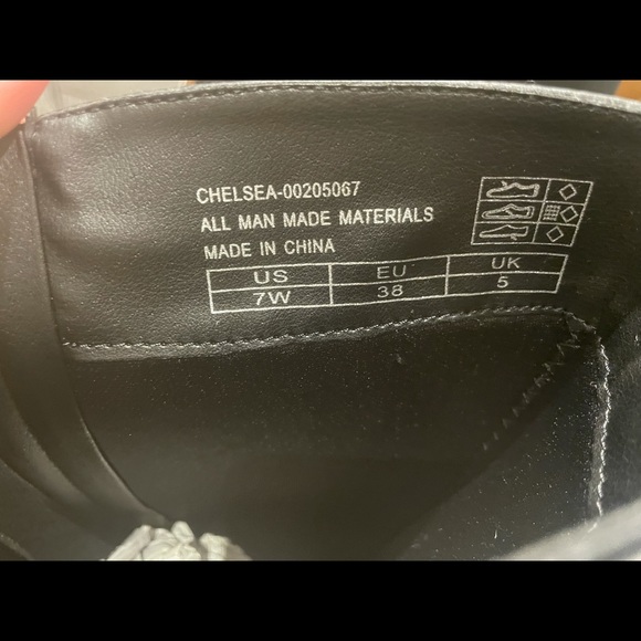 Ladies boots - Picture 3 of 4